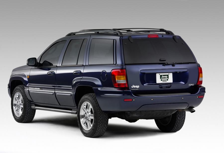  Jeep Grand Cherokee 2004 года  (фото 2 из 35)